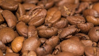 Kahve çekirdekleri arka planda, kapatın.