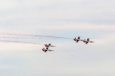 YENIKAPI-ISTANBUL, TURKEY - 29 Mayıs; Türk Yıldızları (Türk Yıldizileri) Hava Kuvvetleri 'nin ve Türkiye' nin ulusal akrobasi takımının akrobatik gösteri ekibidir..