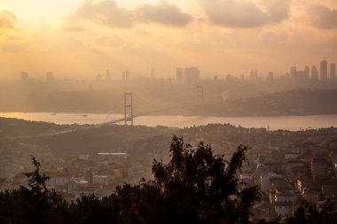 Türkiye, Boğaz Köprüsü 'ne 