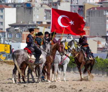 İSTANBUL, TURKEY - 13 Mayıs 2017: Etnospor Kültür Festivali Yenikapi, İstanbul, Türkiye 'deki eski Osmanlı Türkçesi kültürel etkinlikleri hakkında.