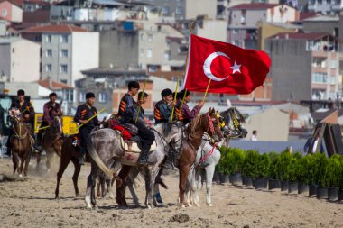 İSTANBUL, TURKEY - 13 Mayıs 2017: Etnospor Kültür Festivali Yenikapi, İstanbul, Türkiye 'deki eski Osmanlı Türkçesi kültürel etkinlikleri hakkında.
