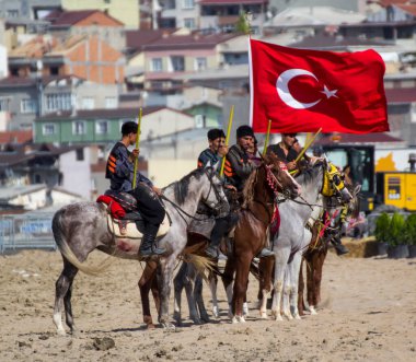 İSTANBUL, TURKEY - 13 Mayıs 2017: Etnospor Kültür Festivali Yenikapi, İstanbul, Türkiye 'deki eski Osmanlı Türkçesi kültürel etkinlikleri hakkında.