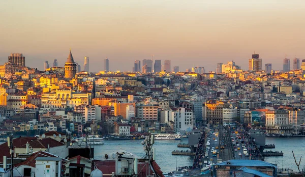 Стамбул Турция Марта 2016 Года Галатский Мост Галатская Башня Стамбуле — стоковое фото