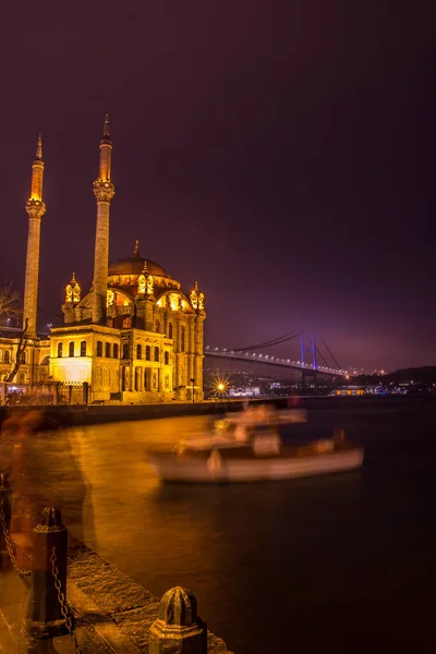 Ortakoy Mešita Bosphorus Most Noci — Stock fotografie