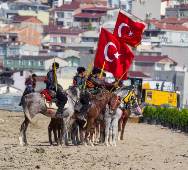 ISTANBUL, TURKEY - 27 Ağustos: Etnospor Kültür Festivali eski Osmanlı Türkçe kültürel etkinlikleri hakkındadır. Bezirganbahce Bölgesi Kucukcekmece, İstanbul, Türkiye 'den eski bir sedirhane var..