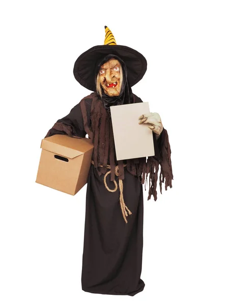 Verschrikkelijke heks geïsoleerd op een witte achtergrond. Halloween concept — Stockfoto