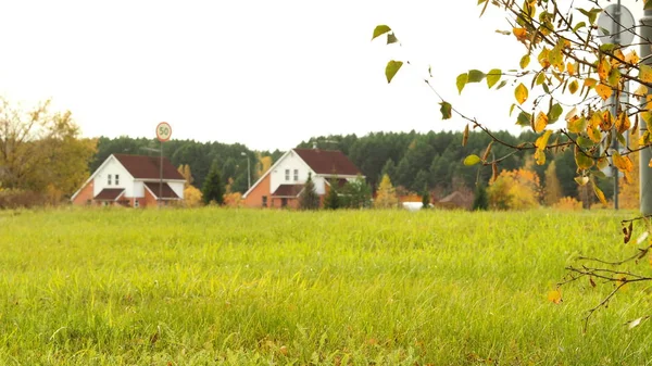 Motion blurred car on a rural road — Stock Photo, Image