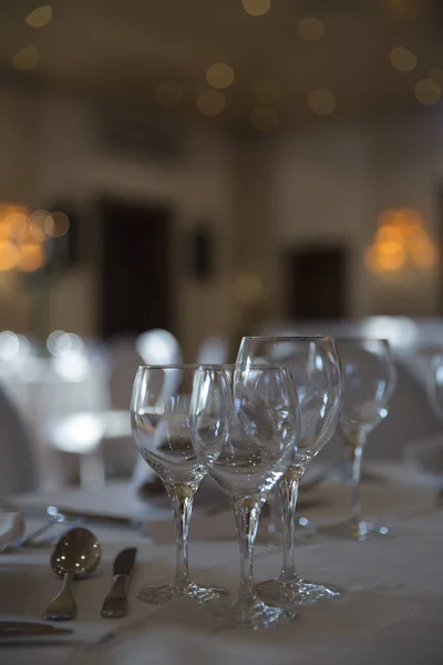 Elegantly Served Beautiful Glasses Cutlery Decorated Flowers Tables White Tablecloths — Stock Photo, Image