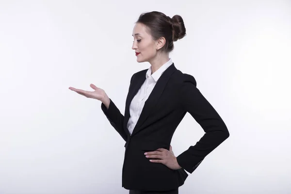 Elegante Espressiva Ragazza Con Capelli Lunghi Abito Lavoro Scuro Una — Foto Stock