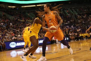 Phoenix Talking Stick Resort Arena'da Phoenix, Az / Amerika 14 Haziran 2019 de Phoenix Mercury için Brittney Griner merkezi.
