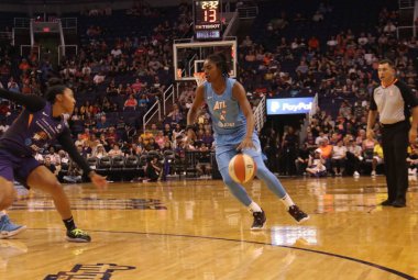 Phoenix, Arizona, Abd, 7 Temmuz 2019: Jessica Breland, Talking Stick Resort Arena'da Atlanta Dreams için öne
