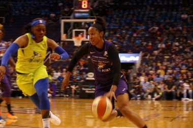 Phoenix Talking Stick Resort Arena'da Phoenix Mercury için Briann Ocak bekçi,Az / Abd Temmuz 17,2019.