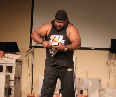 Randall Harris Joni ve Arkadaşlar yetişkin Arizona Aile Retreat Overgaard, Arizona, ABD Bison Ranch performans