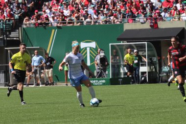 Portland, Oregon, Amerika Birleşik Devletleri - 25 Ağustos 2019 : Portland Thorns ve Chicago Red Stars Providence Park'taki maç sırasında sahada 