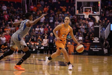 Phoenix Talking Stick Resort Arena'da Phoenix Mercury için Leilani Mitchell bekçi,Az /Usa Eylül 6,2019.