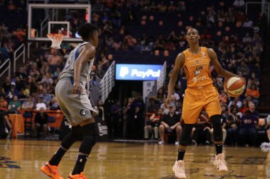 Phoenix 'teki Talking Stick Resort Arena' da basketbol maçı, AZ / USA Eylül 8.2019.