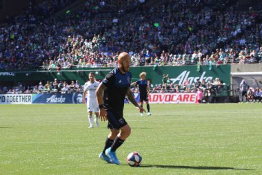 Magnus Eriksson, Portland 'daki Providence Park' taki San Jose depremlerinde orta saha oyuncusu..