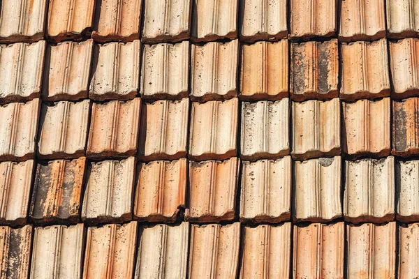 Old roof tiles texture background. Roofing texture. — Stock Photo, Image