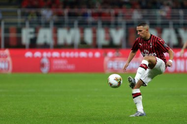 Milano, İtalya. 29 Eylül 2019. İtalyan Serie A. Ac Milan Acf Fiorentinia 'ya karşı. Ac Milan' dan Ismael Bennacer görev başında.  .