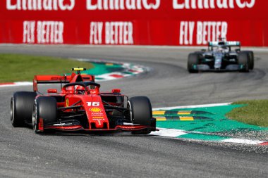 Monza, İtalya. 6-8 Eylül 2019. İtalya Formula 1 Grand Prix 'si. Scuderia Ferrari 'den Charles Leclerc İtalya' nın Formula 1 Grand Prix 'si sırasında yolda