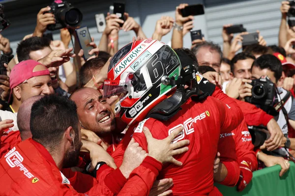 意大利蒙扎 2019年9月6日至8日 意大利一级方程式赛车大奖赛法拉利 Scuderia Ferrari 的查尔斯 勒克莱尔 Charles Leclerc 在意大利F1大奖赛结束后 — 图库照片