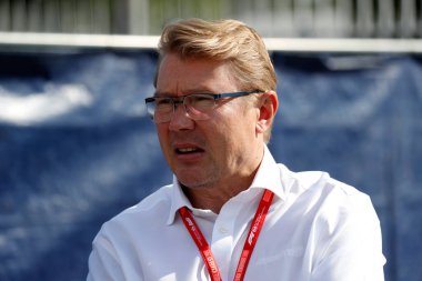 Monza, İtalya. 6-8 Eylül 2019. İtalya Formula 1 Grand Prix 'si. Eski F1 Dünya Sürücü Şampiyonu Mika Hakkinen İtalya 'nın F1 Grand Prix' sinde çayırda