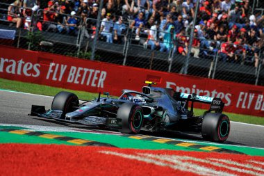 Monza, İtalya. 6-8 Eylül 2019. İtalya Formula 1 Grand Prix 'si. İtalya F1 Grand Prix elemeleri sırasında Mercedes AMG Petronas Motorsport 'tan Valtteri Bottas