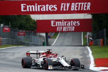 Monza, İtalya. 6-8 Eylül 2019. İtalya Formula 1 Grand Prix 'si. Alfa Romeo Yarışı 'ndan Kimi Raikkonen İtalya F1 Grand Prix antrenmanı sırasında pistte