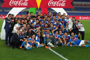 Roma. İtalya. 17 Haziran 2020. İtalya Kupası Finali. Ssc Napoli, Juventus Fc 'ye karşı. Ssc Napoli oyuncuları kutluyor  .   