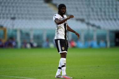 Torino. İtalya. 19 Haziran 2020. İtalyan Serisi A. Torino Fc Parma Calcio 'ya karşı. Parma Calcio 'dan Gervinho iş başında 