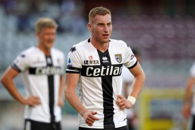 Torino. İtalya. 19 Haziran 2020. İtalyan Serisi A. Torino Fc Parma Calcio 'ya karşı. Parma Calcio 'dan Dejan Kulusevski  