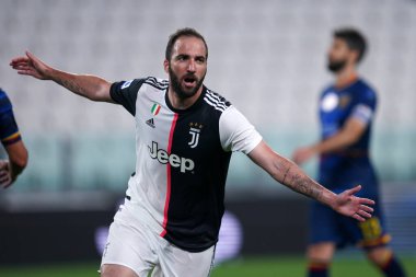 Torino (İtalya) 26 Haziran 2020. İtalyan Serisi A. Juventus Fc, Us Lecce 'a karşı. Juventus FC 'den Gonzalo Higuain gol attıktan sonra kutluyor. .   