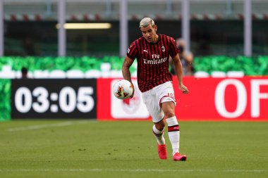 Milano (İtalya) 28 Haziran 2020. Ac Milan ve As Roma arasındaki A Serisi karşılaşmasında Ac Milan 'dan Theo Hernandez. 