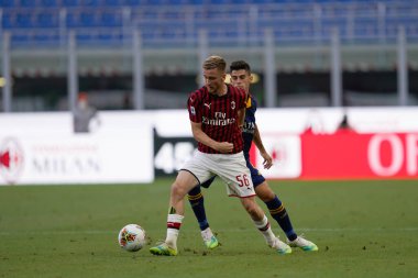 Milano (İtalya) 28 Haziran 2020. Ac Milan ile As Roma arasındaki A Serisi karşılaşmasında Ac Milan 'dan Alexis Saelemaekers. 