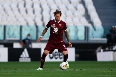 Torino, İtalya. 4 Temmuz 2020. İtalya Futbol Ligi Serisi A. Juventus Fc Torino Fc 'ye karşı. Torino FC 'den Lyanco     