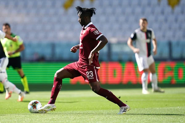 Torino, İtalya. 4 Temmuz 2020. İtalya Futbol Ligi Serisi A. Juventus Fc Torino Fc 'ye karşı. Torino FC 'den Soualiho Meite     
