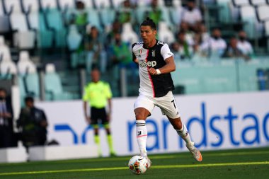 Torino, İtalya. 4 Temmuz 2020. İtalya Futbol Ligi Serisi A. Juventus Fc Torino Fc 'ye karşı. Juventus FC 'den Cristiano Ronaldo     