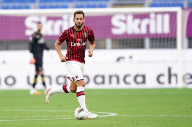 Milano, (İtalya). 15 Temmuz 2020. İtalyan Serisi A. Ac Milan, Parma Calcio 'ya karşı. Ac Milan 'dan Hakan Calhanoğlu    . 