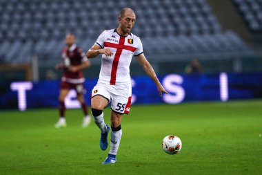 Torino, (İtalyanca). 16 Temmuz 2020. İtalyan Futbol Serisi A. Torino Fc, Genoa Cfc 'ye karşı. Cenova CFC 'den Andrea Masiello  .   