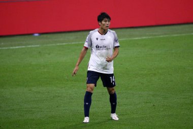 Milano, İtalya. 21 Eylül 2020. İtalyan Serie A. Ac Milan ve Bologna Fc arasında oynanan Serie A karşılaşmasında Bologna Fc takımından Takehiro Tomiyasu görev başında. Ac Milan Bologna Fc 'i 2-0 yendi.