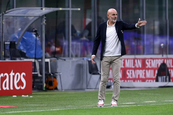 イタリア ミラノ出身 2020年9月24日 Uefa Europaリーグ Acミランのヘッドコーチであるステファノ ピオリは セリエAの前に注目しますAcミラノとFotballklubben Bodo Glimtの試合 — ストック写真