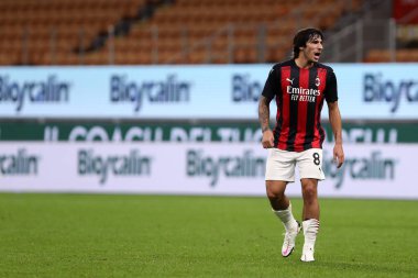 Milano, İtalya. 24 Eylül 2020. Uefa Avrupa Ligi. Ac Milan 'dan Sandro Tonali UEFA Avrupa Ligi' nde Ac Milan ve Fotballklubben Bodo / Glimt arasında oynanan üçüncü tur eleme karşılaşmasında.  