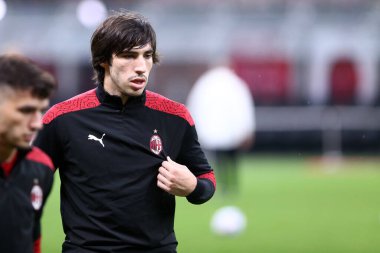 Milano, İtalya. 24 Eylül 2020. Uefa Avrupa Ligi. Ac Milan 'dan Sandro Tonali UEFA Avrupa Ligi' nde Ac Milan ve Fotballklubben Bodo / Glimt arasında oynanan üçüncü tur eleme karşılaşmasında.  