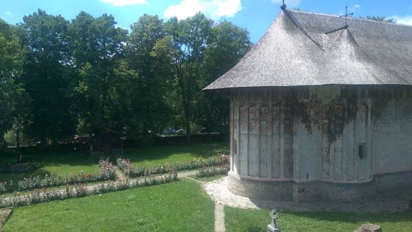 Voronet Manastırı, Romanya. Bucovina 'nın güneyindeki Romen Ortodoks manastırlarından biri.