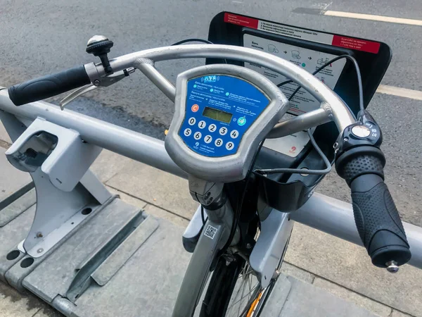 Moscow Russia August 2019 Close Control Display Handlebar Bicycle Public — Stock Photo, Image