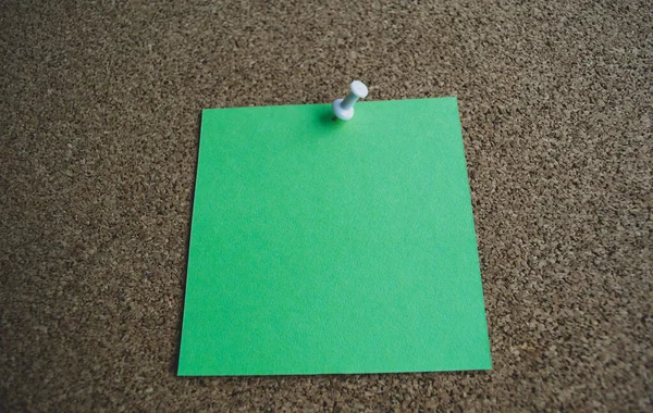 Close Green Paper Note Cork Board Attached White Pushpin Copy — Stock Photo, Image