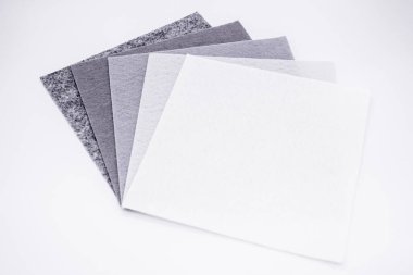 Gri rengin, karanlıktan aydınlığa, izole edilmiş beş farklı tonu. Gri spektrum. Boşluğu kopyala.