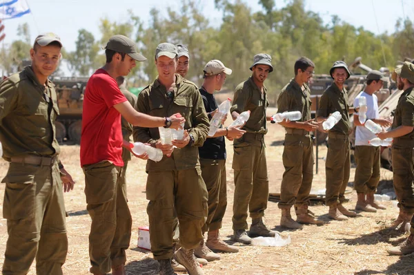 South Israel August 2014 Israeli Soldiers Next Gaza Border Conflict — Stock Photo, Image