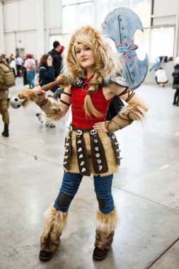 Moskova, Rusya-06 Ekim 2019: IgroMir 2019 ve Comiccon Rusya 2019. Çizgi filmdeki kız Cosplayer Astrid 
