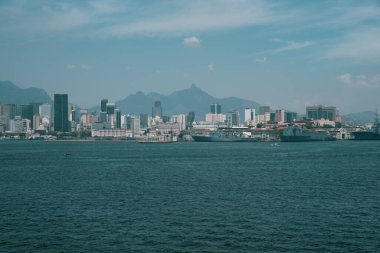  Botafogo 'daki Sugar Loaf manzarası, bir dağ, ve Brezilya' daki bir teleferikten Rio de Janeiro manzarası. 